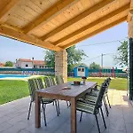 Soricevi Dvori Barat (Rovinj)
