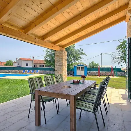 Soricevi Dvori Barat (Rovinj)