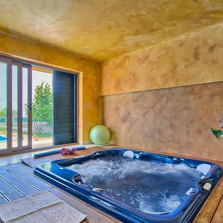 Soricevi Dvori * Barat (Rovinj)