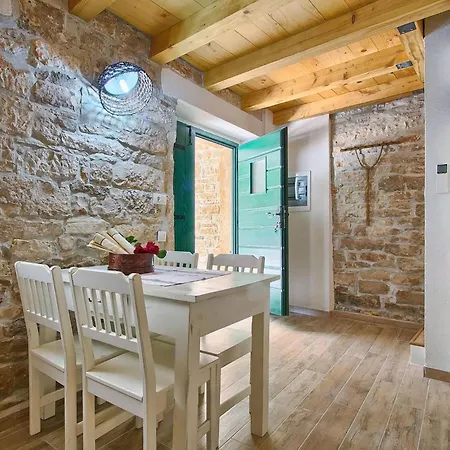 Soricevi Dvori Дом отдыха Barat (Rovinj)