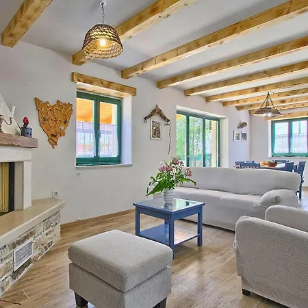 Soricevi Dvori Barat (Rovinj)