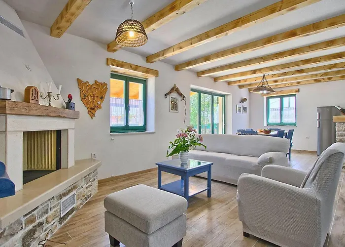Soricevi Dvori Barat (Rovinj)