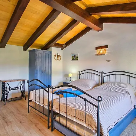 Soricevi Dvori Barat (Rovinj)