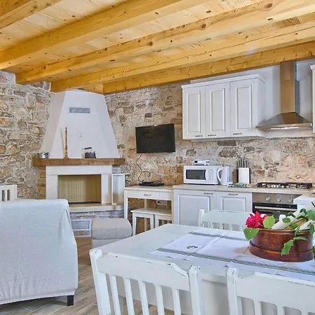 Soricevi Dvori Barat (Rovinj)